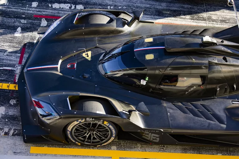 Alpine A424