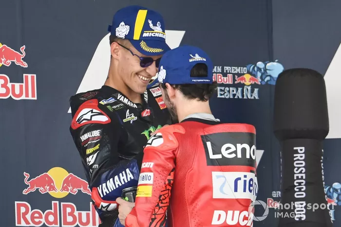 Podio: ganador Francesco Bagnaia, Ducati Team, segundo lugar Fabio Quartararo, Yamaha Factory Racing
