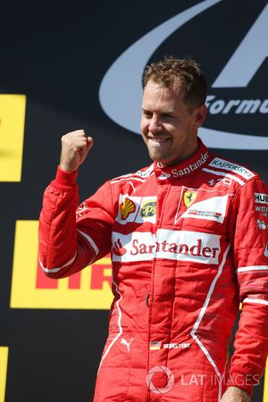 Podium: race winner Sebastian Vettel, Ferrari