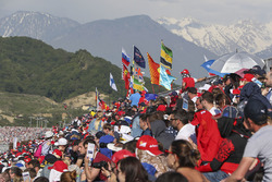 Des fans et l'ambiance en tribunes