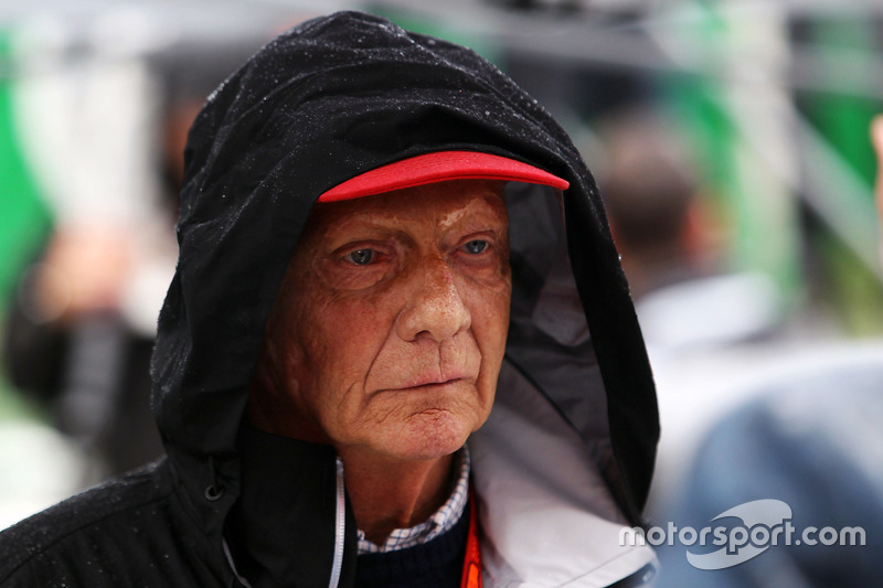 Niki Lauda fue crítico con Charlie Whiting