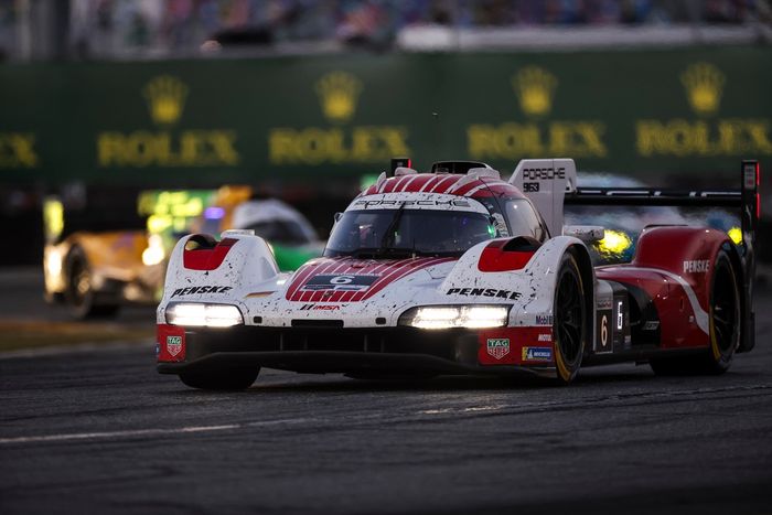 #6 Porsche Penske Motorsport Porsche 963: Laurens Vanthoor, Kevin Estre, Matt Campbell