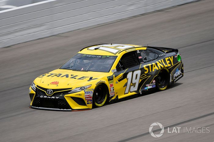 Daniel Suárez, Joe Gibbs Racing, Toyota Camry STANLEY