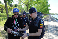 Max Verstappen, Red Bull Racing signs autographs for the fans