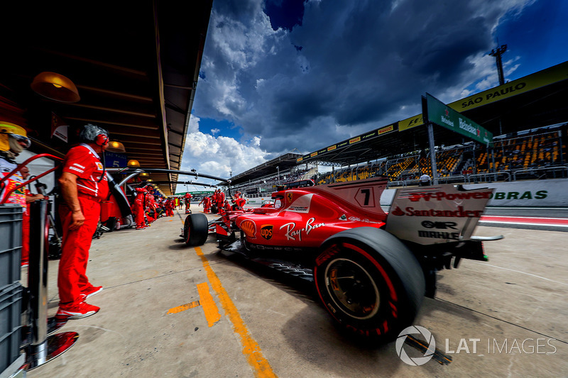 Kimi Raikkonen treinou pitstop