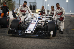 Marcus Ericsson, Sauber C37 on the grid