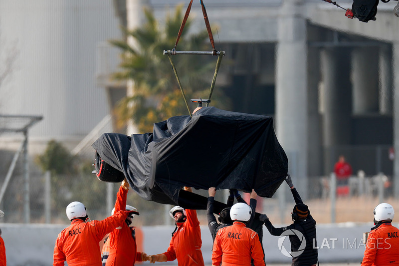 McLaren MCL33 of Fernando Alonso lifted away