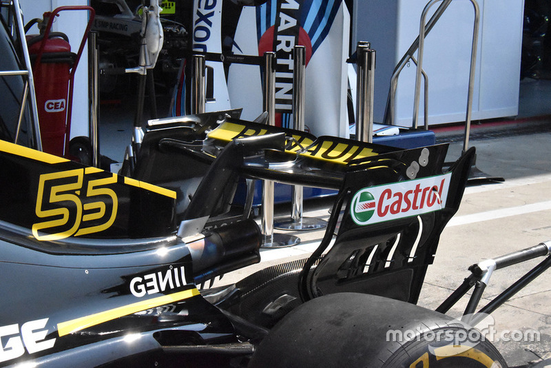 Renault F1 rear wing detail