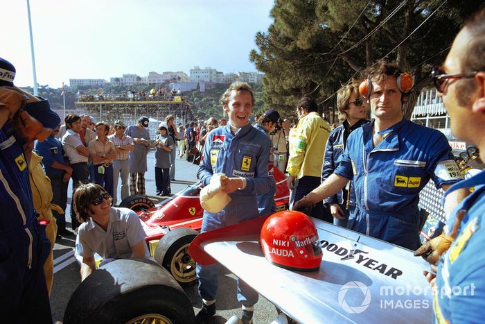 Niki Lauda (Ferrari): 25 años, 1 mes y 8 días