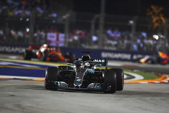 Lewis Hamilton, Mercedes AMG F1 W09 EQ Power+