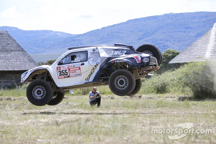 Prueba SsangYong Tivoli DKR