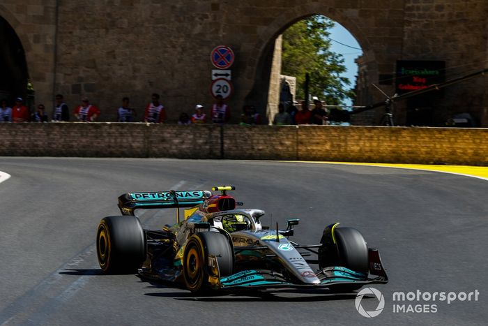 Lewis Hamilton, Mercedes W13