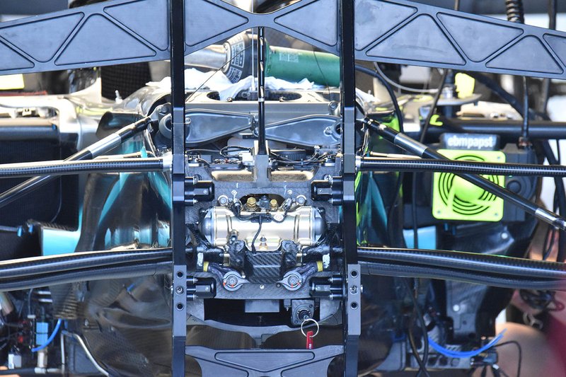 Mercedes AMG F1 W10 suspension detail