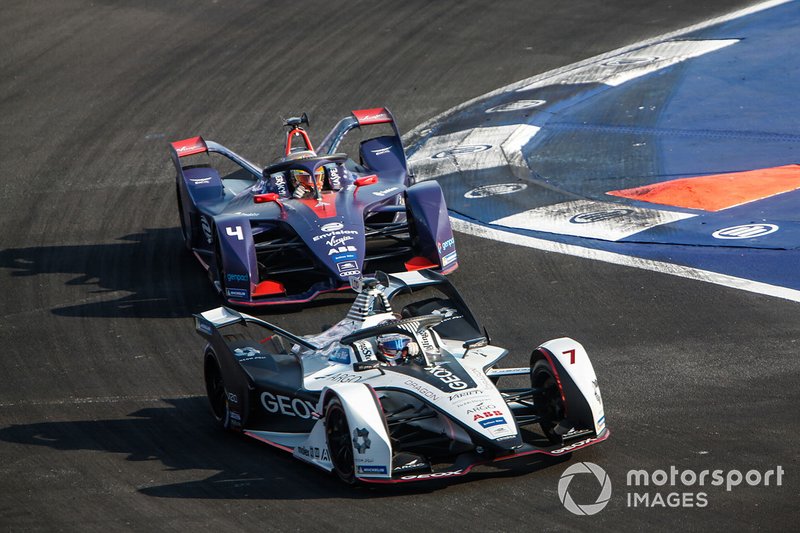 Jose Maria Lopez, Dragon Racing, Penske EV-3 Robin Frijns, Envision Virgin Racing, Audi e-tron FE05 