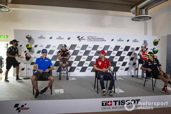 Joan Mir, Team Suzuki MotoGP, Aleix Espargaró, Aprilia Racing Team Gresini, Andrea Dovizioso, Ducati Team, Franco Morbidelli, Petronas Yamaha SRT arriving late, Valentino Rossi, Yamaha Factory Racing, Francesco Bagnaia, Pramac Racing