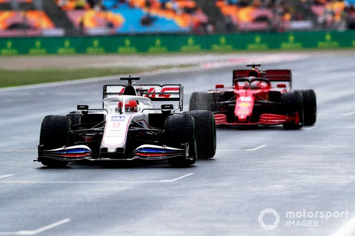 Nikita Mazepin, Haas VF-21, Charles Leclerc, Ferrari SF21