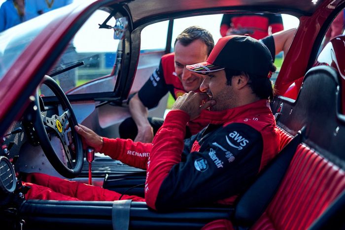 Carlos Sainz Jr. , Ferrari 412 P
