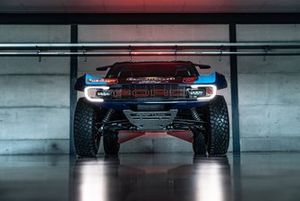 El Ford Raptor de Sainz para el Dakar 2024, fotos estáticas