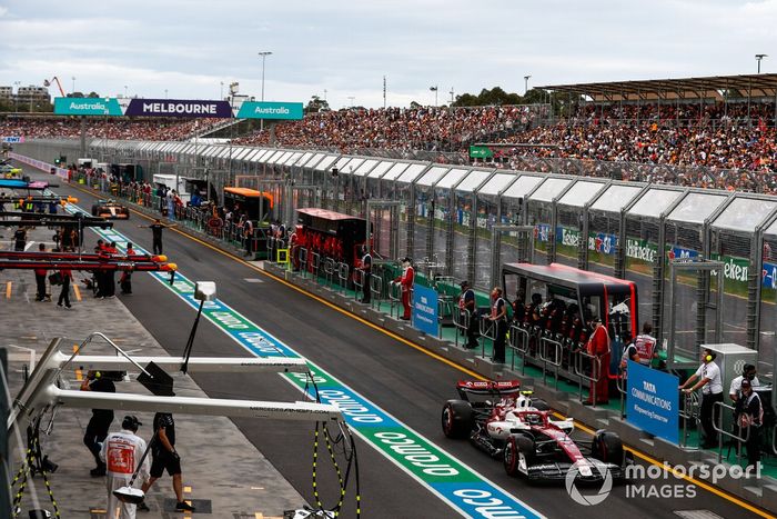 Zhou Guanyu, Alfa Romeo C42