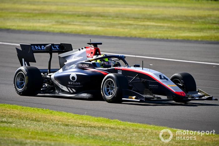 Max Fewtrell, Hitech Grand Prix 