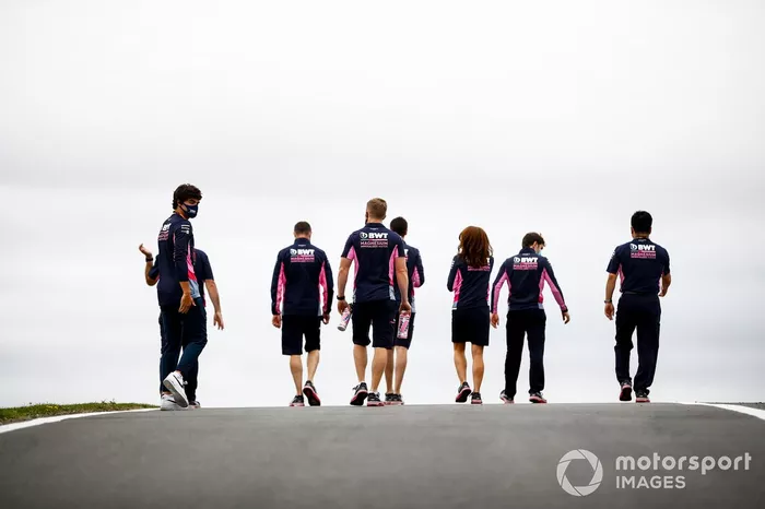 Lance Stroll, Racing Point, da un paseo por el circuito