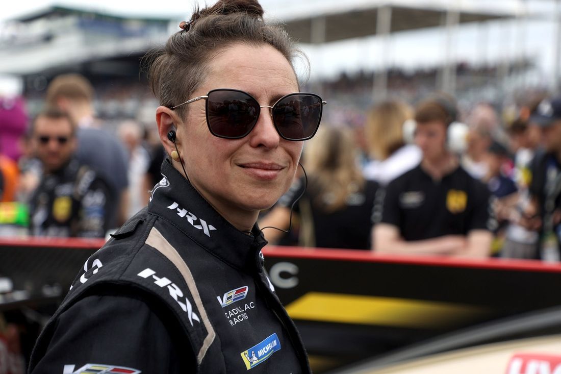 #12 Cadillac Hertz Team Jota mecánico