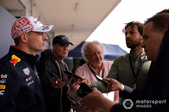 Max Verstappen, Red Bull Racing, s'adresse à la presse 