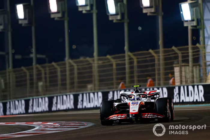 Mick Schumacher, Haas VF-22