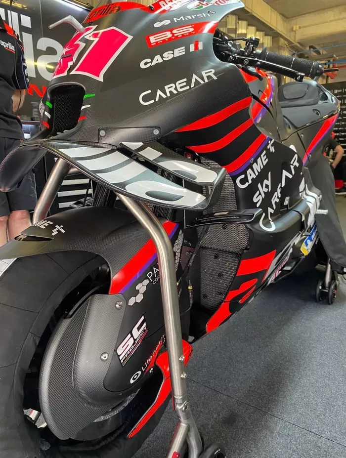 Detalle de la Aprilia RS-GP, Aleix Espargaró
