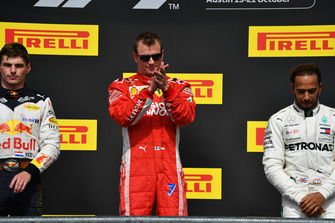 (L to R): Max Verstappen, Red Bull Racing Kimi Raikkonen, Ferrari and Lewis Hamilton, Mercedes AMG F1 on the podium