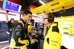 Эстебан Окон, третий пилот Renault Sport F1 Team