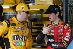 Kyle Busch, Joe Gibbs Racing, Toyota; Erik Jones, Furniture Row Racing, Toyota