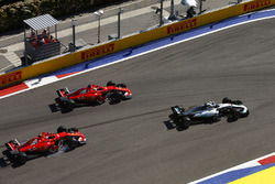 Valtteri Bottas, Mercedes AMG F1 W08, Sebastian Vettel, Ferrari SF70H, Kimi Raikkonen, Ferrari SF70H