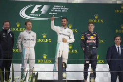 Podium: Nico Rosberg, Mercedes AMG F1, second; Lewis Hamilton, Mercedes AMG F1, race winner; Max Verstappen, Red Bull Racing, third
