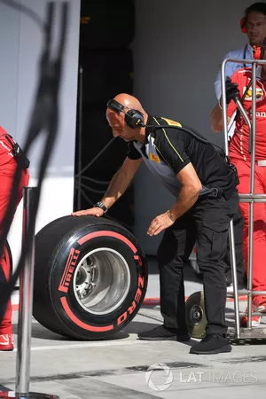 Pirelli engineer, Pirelli tyre