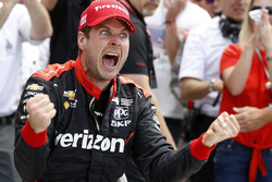 Победитель гонки Уилл Пауэр, Team Penske Chevrolet