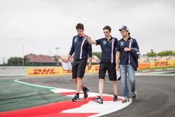Sergio Perez, Force India walks the track