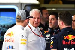 Max Verstappen, Red Bull Racing, Dr Helmut Marko, Red Bull Motorsport Consultant and Christian Horner, Red Bull Racing Team Principal