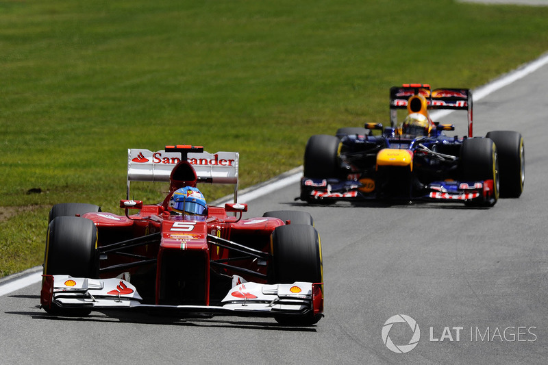 Fernando Alonso, Ferrari F2012 devant Sebastian Vettel, Red Bull Racing RB8