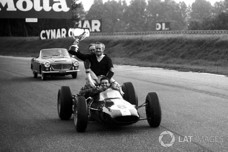 1963 İtalya: Jim Clark, takımın sahibi Colin Chapman