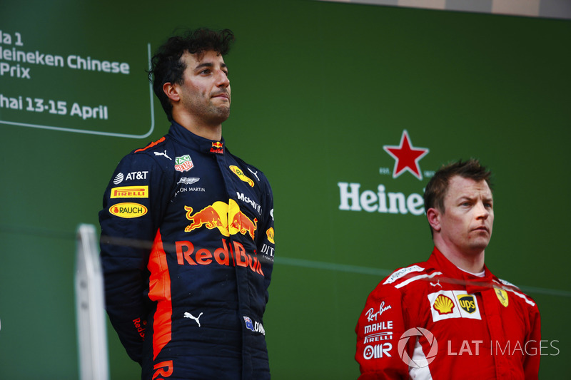 Race winner Daniel Ricciardo, Red Bull Racing, third place Kimi Raikkonen, Ferrari