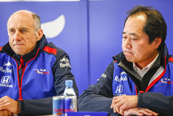 Franz Tost, Team Principal, Scuderia Toro Rosso, avec Toyoharu Tanabe,directeur technique F1, Honda