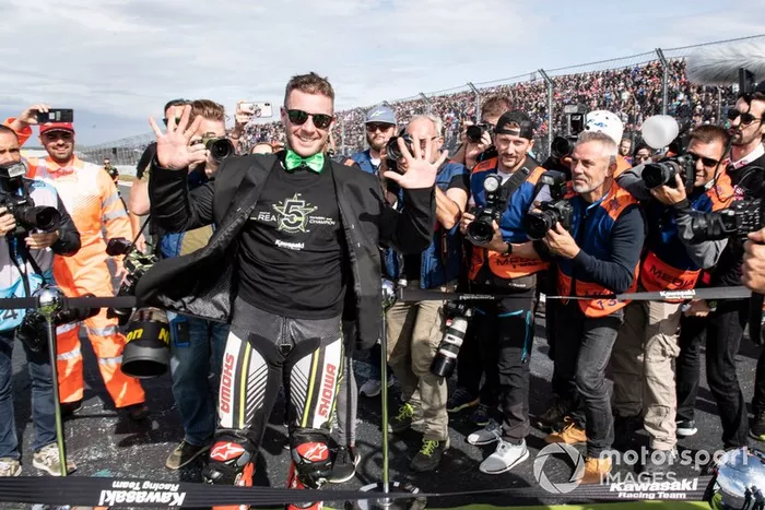 Jonathan Rea, Kawasaki Racing Team festeggia il suo quinto titolo