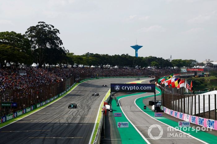 Sebastian Vettel, Aston Martin AMR22, Pierre Gasly, AlphaTauri AT03, Mick Schumacher, Haas VF-22