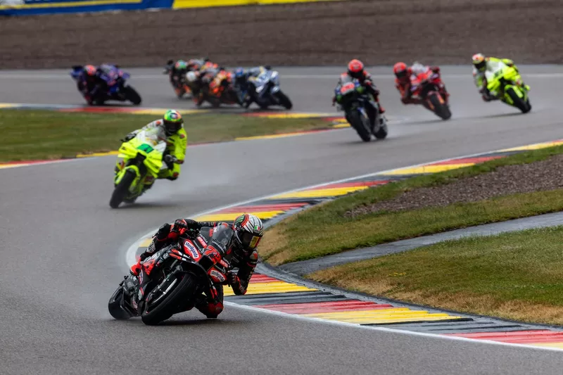 Marco Bezzecchi, Aprilia Racing, Franco Morbidelli, VR46 Racing Team