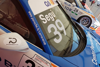 Dettaglio della Porsche 911 GT3 Cup di Luca Segu, Ghinzani Arco Motorsport
