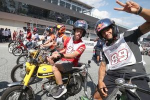 Pedro Acosta, Red Bull GASGAS Tech3, Jorge Martin, Pramac Racing, vuelta en pista de ciclomotor