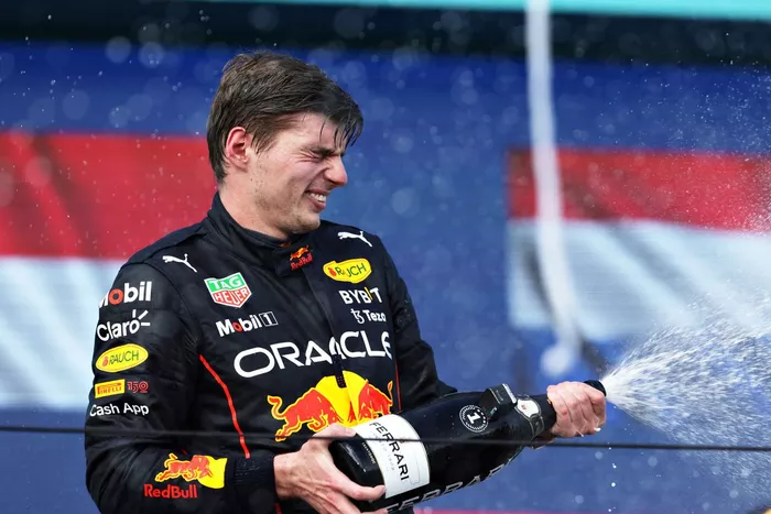 Podio de Miami: el ganador Max Verstappen, Red Bull Racing