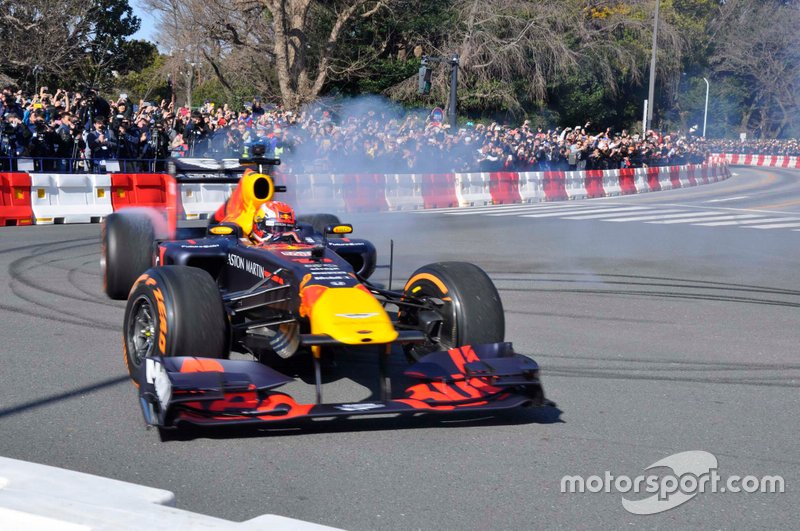Демозаїзди Red Bull у Токіо