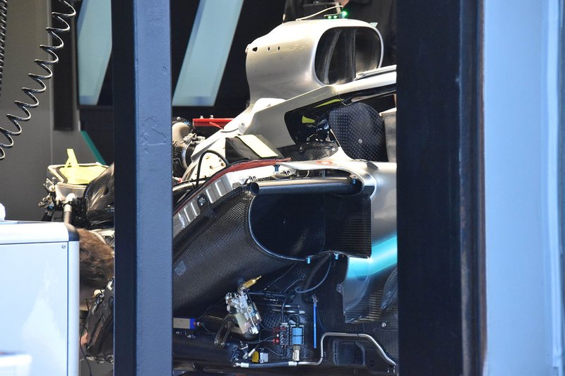 Detalle del motor Mercedes AMG F1 W10